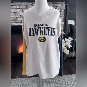 Iowa Hawkeyes Wes and Willy Size 12 (L) Colorblock Long Sleeve Shirt